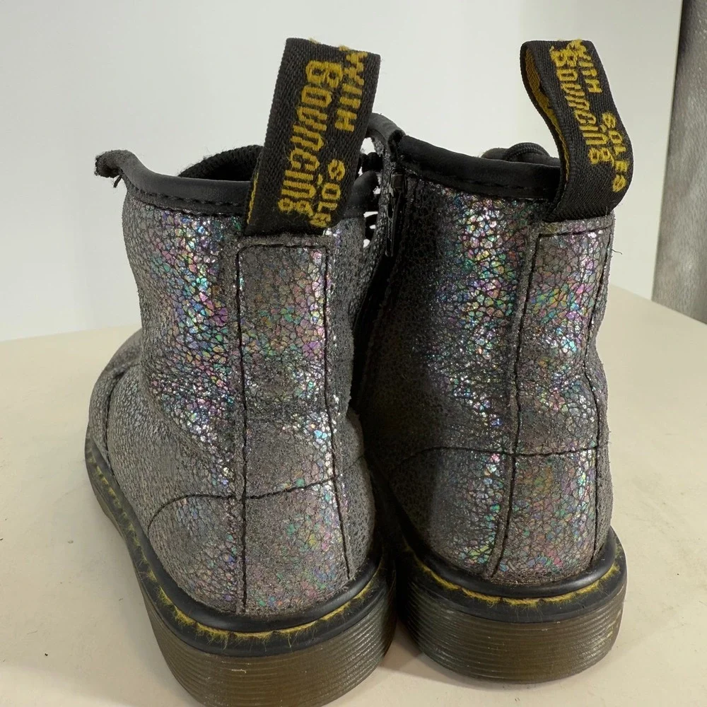 Dr. Martens Brooklee AW004 SK06R Silver‎ Delaney Holographic Combat Boots SZ 9